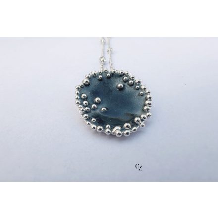 Bubble Bloom medál és lánc sötétszürke