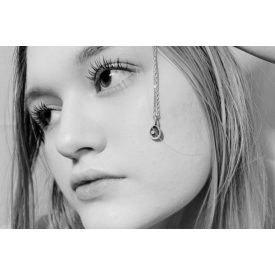   Freeform ezüst tűzzománc medál sötétszürke- ezüst lánccal 