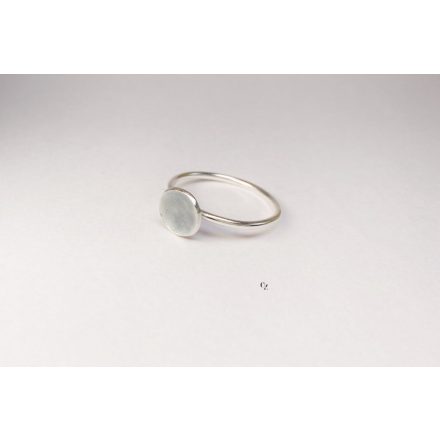 Minimelt ezüst tűzzománc gyűrű világos szürke(17.3mm)