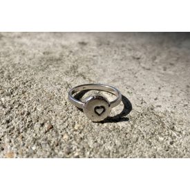 Little heart ezüst gyűrű (16.4 mm)