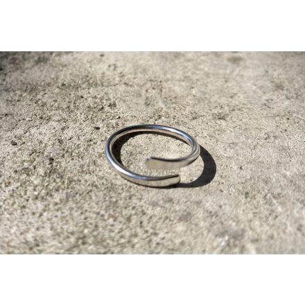 Linea ezüst gyűrű (17 mm)