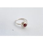 Gránát köves ezüst gyűrű – elegáns, mélybordó ragyogással(17mm)