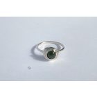 Jáde köves ezüst gyűrű – tokos foglalattal (17.3 mm)